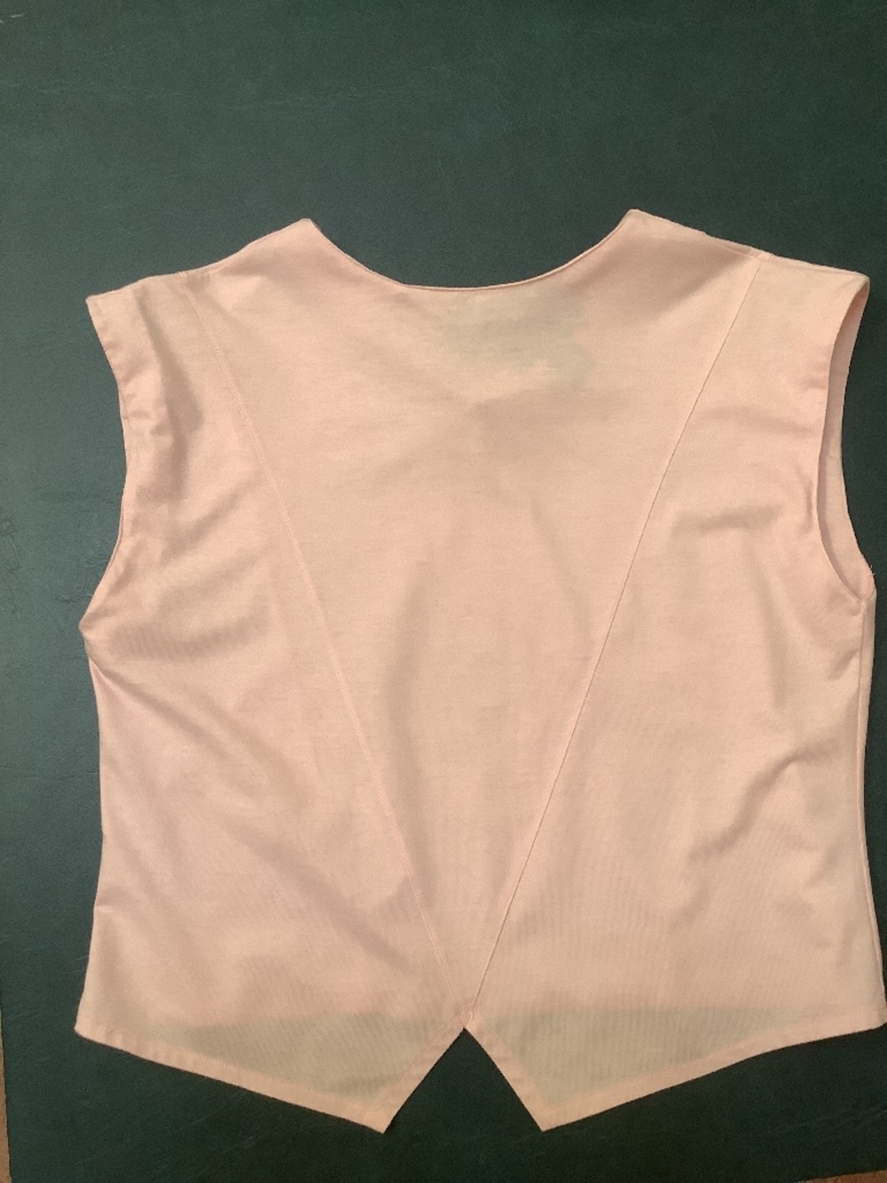 Reed Hunter Pink sleeveless top. Size Medium